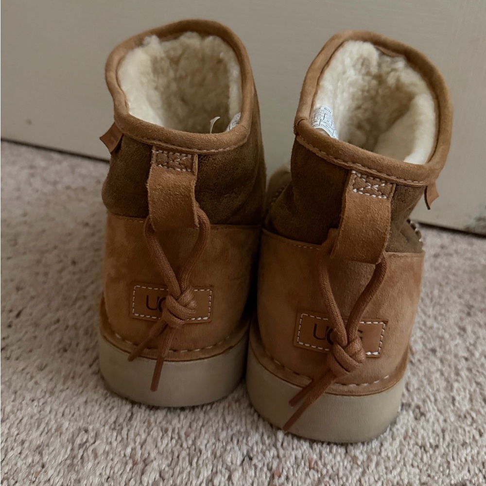 UGG Campfire Chestnut Boot - image 2
